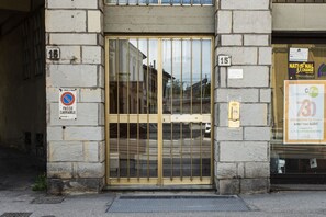Exterior detail - Guido Monaco in Florence by Mmega (Firenze)