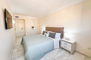 3 soverom, strykejern/-brett, wi-fi og sengetøy