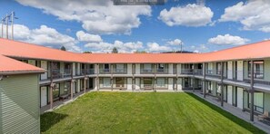 Exterior - Hotel Viewmont Residency Ltd. (Logan Lake)