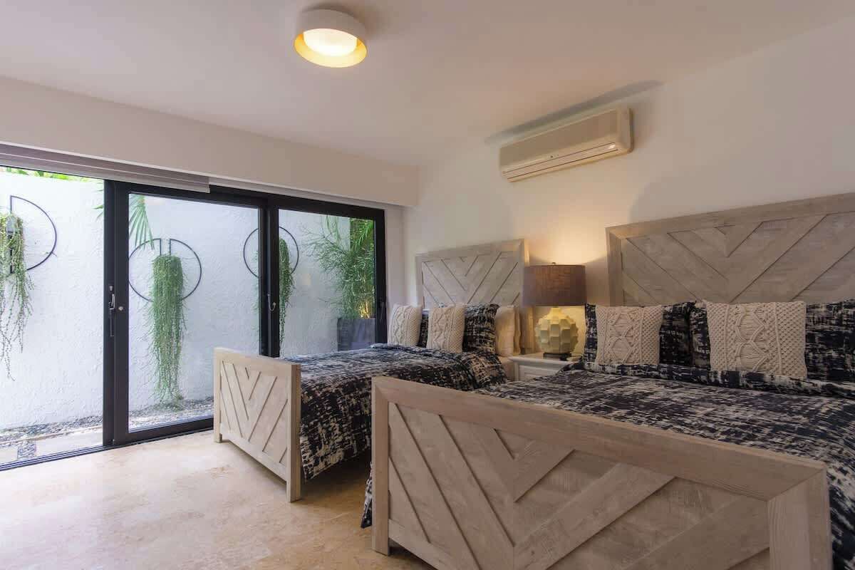 4 chambres, fer et planche à repasser, lit parapluie, Wi-Fi gratuit