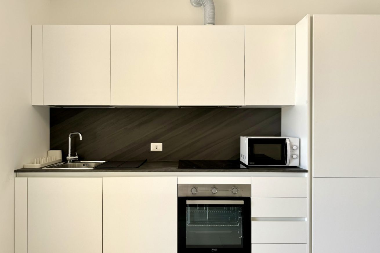 Microwave, dishwasher