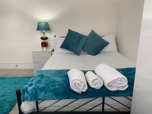 1 bedroom, free WiFi, bed sheets