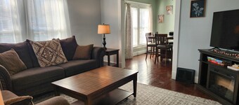 1 Mile for All-Star Village, walking distance to restaurants, bus stop at curb