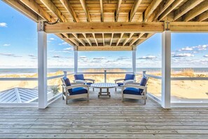 Property grounds - Pura Vida | Oceanfront | Private Pool, Hot Tub, and Dog Friendly (Virginia Beach)