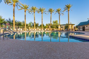 Pool - Stunning 3 bed in the heart of Maricopa City! (Maricopa)