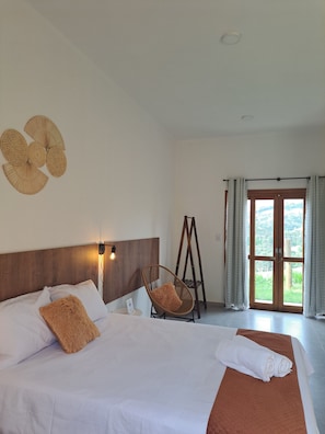 Superior Suite, Mountain View | 1 bedroom, free WiFi, bed sheets - EMBAHÚ SUÍTES (Santo Antonio do Pinhal)