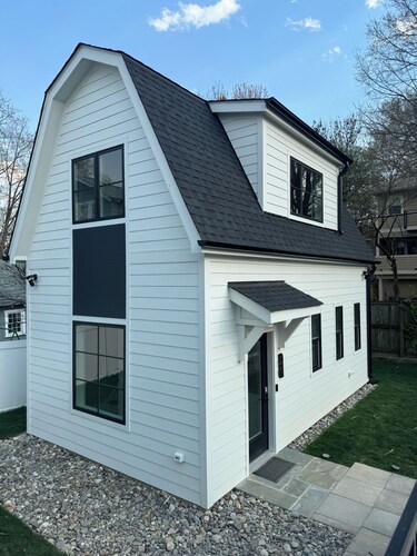 Newly Built Tiny Home/Cottage in National Landing/Arlington near DC, & Old Town
