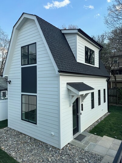 Newly Built Tiny Home/Cottage in National Landing/Arlington near DC, & Old Town