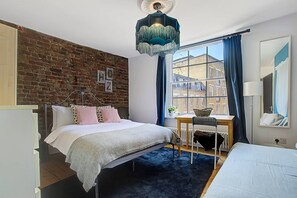 4 bedrooms, WiFi - Shoreditch Townhouse, Near Tube | Wi-Fi | Smart TV (London)