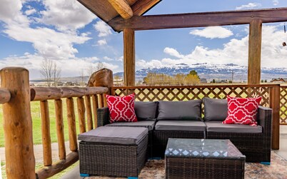 Southfork Sky- unobstructed views, pet friendly