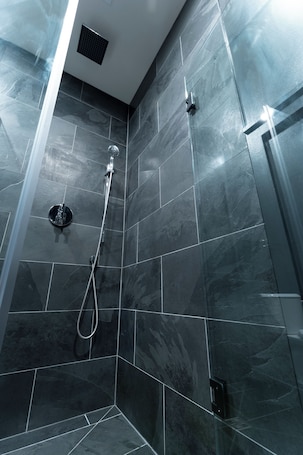Shower, hair dryer, towels, soap. The Mashbill - Boutique Bourbon Retreat - Walkable - Close to Expo Center & NULU