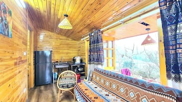 2 bedrooms, free WiFi