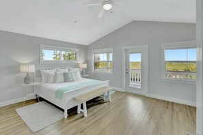 3 عدّة غرف نوم ومكواة/لوح كي وواي فاي مجانًا وملاءات أسرّة