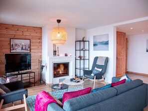 TV, fireplace - Jade 22 by Interhome (Villars)