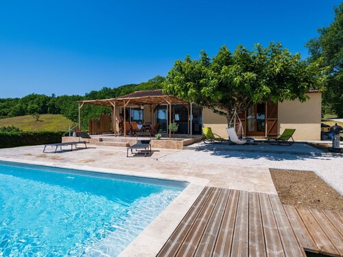 Magnifique maison de vacances privée avec WIFI, piscine privée, TV, terrasse et vue panoramique