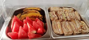 Petit déjeuner préparé sur commande servi tous les jours en supplément