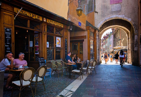 Udendørs spisemuligheder