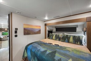 2 bedrooms, in-room safe, WiFi, bed sheets