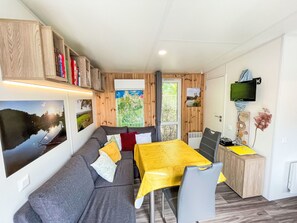 TV - Tiny Haus Conny by Interhome (Wemding)