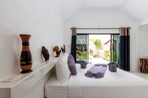 1 bedroom, iron/ironing board, WiFi, bed sheets - Bungalow - Sleeps 2 - Terrace - Jacuzzi (Krabi)