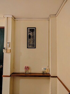 Quarto luxo, 1 cama de casal | 1 quarto, edredons de pluma, escrivaninha, Wi-Fi de cortesia