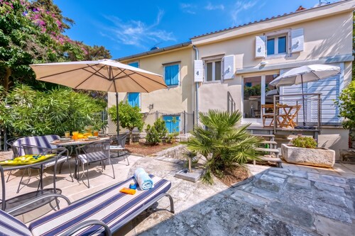 Island Villa Alba with Terrace & Grill, Mali Lošinj, Croatia
