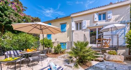Island Villa Alba with Terrace & Grill, Mali Lošinj, Croatia