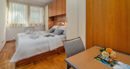 Cityscape Comfort Apartment With Garage, Zagreb, Croatia