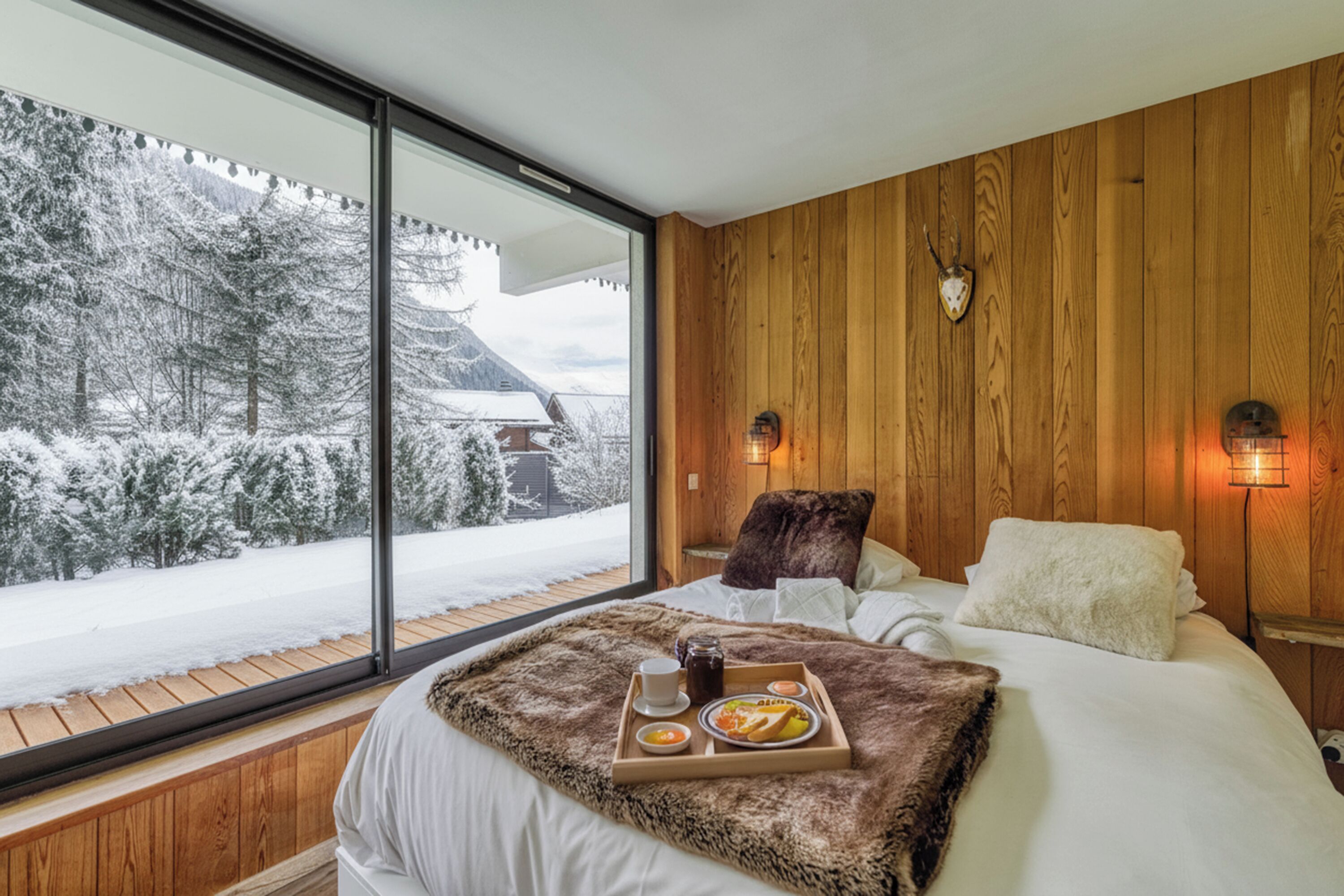 2 bedrooms, bed sheets