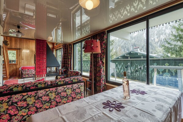 Interior - Le Duplex Du Montana, Argentière (Chamonix), France (Argentière (Chamonix))