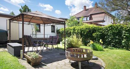 Apartment 'Nette HĂŒtte' with Shared Garden and Wi-Fi