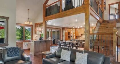 Idaho Club Fairway Custom Home with Hot Tub