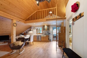 Interior - Meisenhüsli Apartment with Private Terrace, Shared Garden and Wi-Fi (Dachsberg (Südschwarzwald))