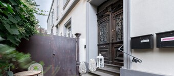 Apartment 'Alte Stadtvilla' with Private Garden and Wi-Fi