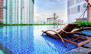 Outdoor pool - KaLa RiverGate Apartment - Ben Thanh (Ho Chi Minh City)
