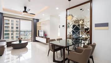 Apartamento superluxo, 3 quartos | Área de estar | Smart TV, Netflix, serviços de streaming