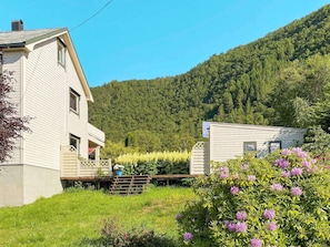 House | Exterior - 9 Person Holiday Home in Sovik (Ålesund)