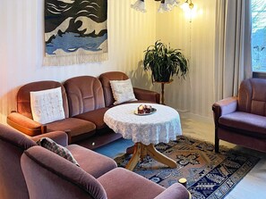 Living area - 9 Person Holiday Home in Sovik (Ålesund)