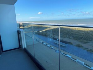 Balcony - Apartment in Nieuwpoort With Stunning Sea View (Nieuwpoort)