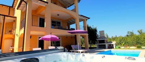 Villa | Pool | Indoor pool, outdoor pool