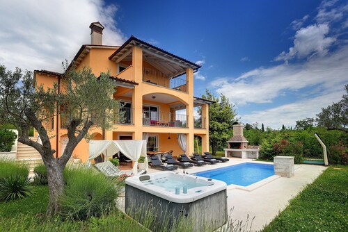Villa in Rakalj Near Beaches With Pool