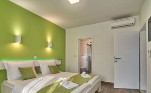 Villa | 9 habitaciones, tabla de planchar con plancha y muebles diferentes 