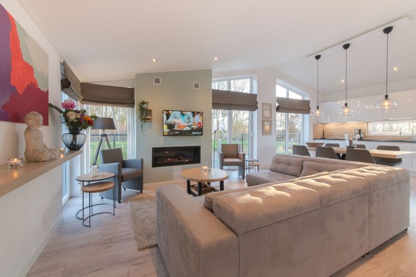 House | Living area | Fireplace