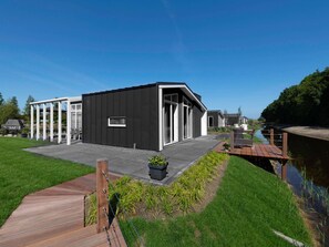 House | Exterior - Chalet in Zeeland Near Forest Edge (Wemeldinge)