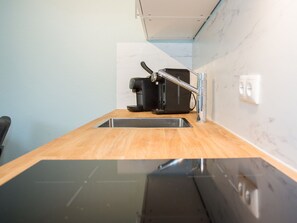 Apartment | Eigene Küche | Hochstuhl, Kochgeschirr/Geschirr/Besteck