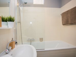 Apartment | Bathroom - Ferienwohnung mit Terrasse bei Winterberg (Winterberg)