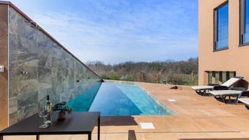 Villa | Pool | Indoor pool, outdoor pool