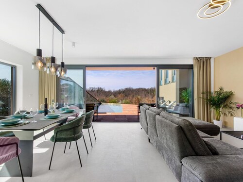 Apartment in Croatia Near Stunning Beaches
