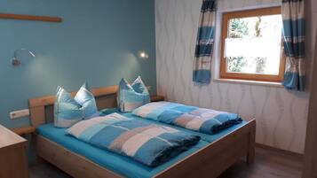 Ferienhaus | 2 Schlafzimmer, individuell eingerichtet