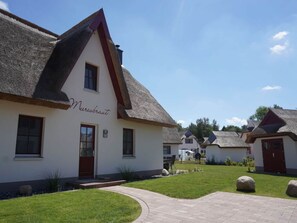 Exterior - Meeresbraut Comfortable Holiday Residence (Glowe)